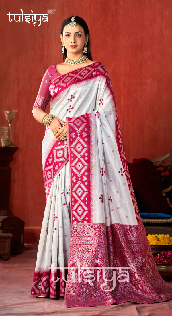 Divine Banarasi Heritage Weave