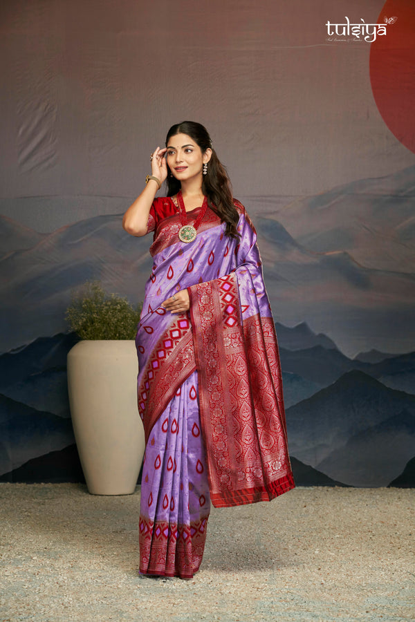 Tulsiya Kanjivaram Silk Saree with Rich Zari Work – Magenta & Silver Bridal Saree for Wedding, Festive & Party Wear