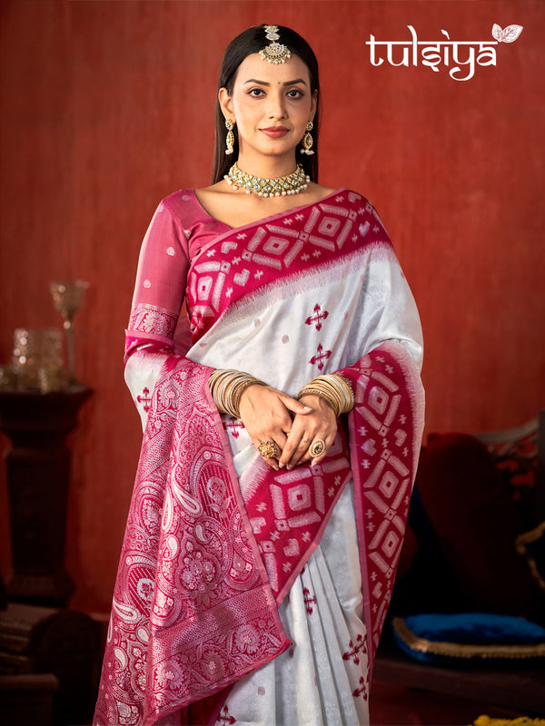 Divine Banarasi Heritage Weave